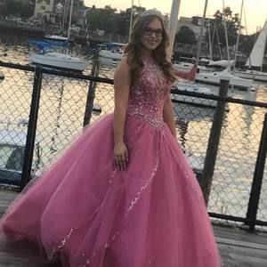 Meet your Posher, Danielle